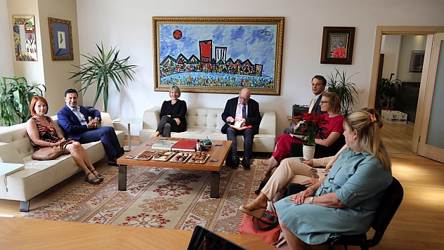 Birleşik Krallık Büyükelçisinden Başkan Aras'a Ziyaret