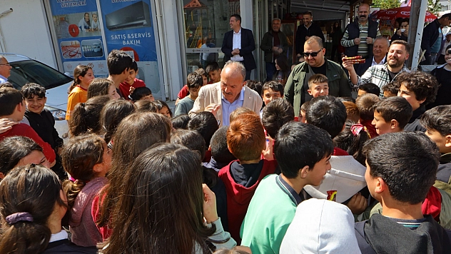 Çocuklardan Saatcı'ya Sevgi Seli