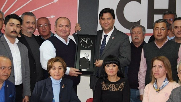 Demir, 'Karaca her haliyle örnek bir başkandır'