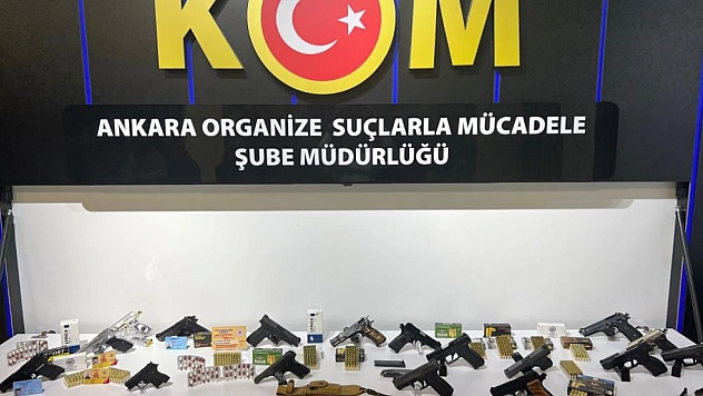 Esnafı Haraca Bağlayan İki Çeteye Operasyon: 30 Gözaltı