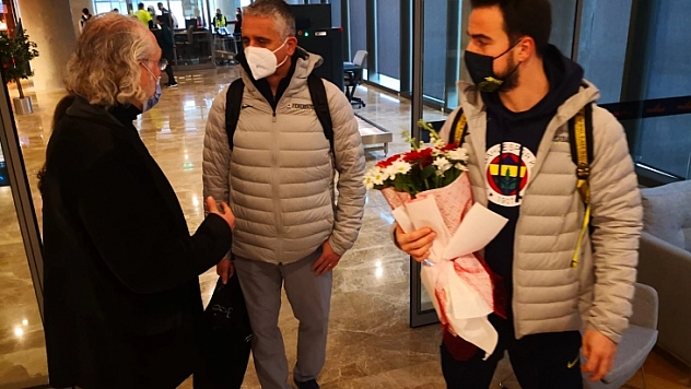 Fenerbahçe'yi havaalanında karşıladılar