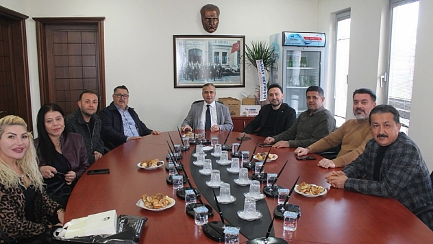 Fethiye Beşiktaş Taraftarlar Derneği'nden Esnaf Odası'na hayırlı olsun ziyareti