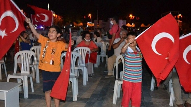 Fethiye'de 15 Temmuz Demokrasi Ve Milli Birlik Günü Anma Programı Düzenlendi
