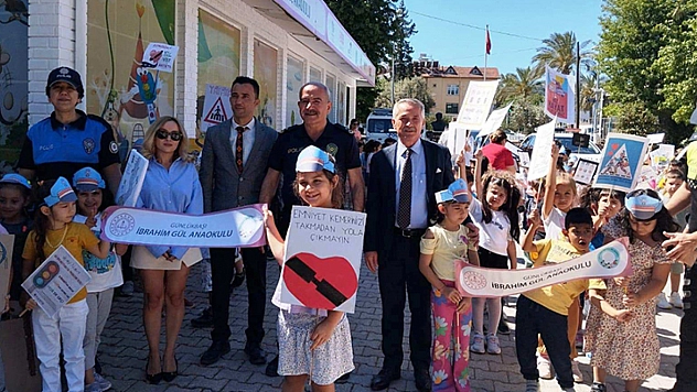 Fethiye'de Anaokulu Öğrencileri Trafik Kurallarını Öğrendi