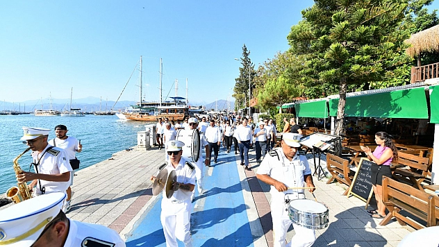 Fethiye'de Kabotaj Bayramı yarışları nefesleri kesti