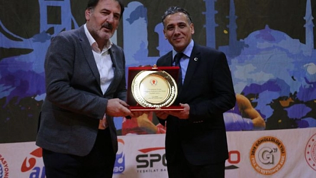 GENÇLER TÜRKİYE FERDİ BOKS ŞAMPİYONASI, ORTACA'DA BAŞLADI