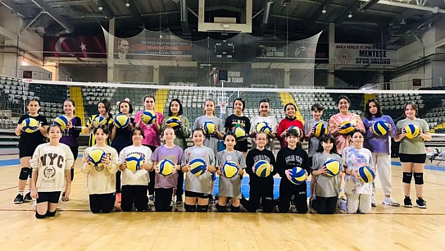 GENÇLİK MERKEZLERİ, GENÇLERİ VE ÇOCUKLARI SPORA TEŞFİK EDİYOR