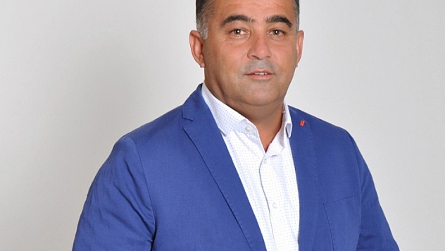 Göktepe 'Demokrasiye boynumuz kıldan ince'