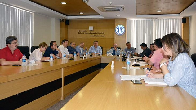 BELEDİYE VE KAYMAKAMLIKTA BAYRAM ALARMI