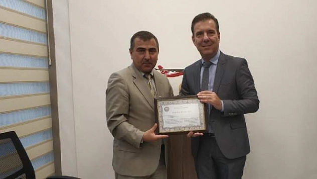 Kaymakam Şahiner, Ayaz'a Teşekkür Belgesi Verdi