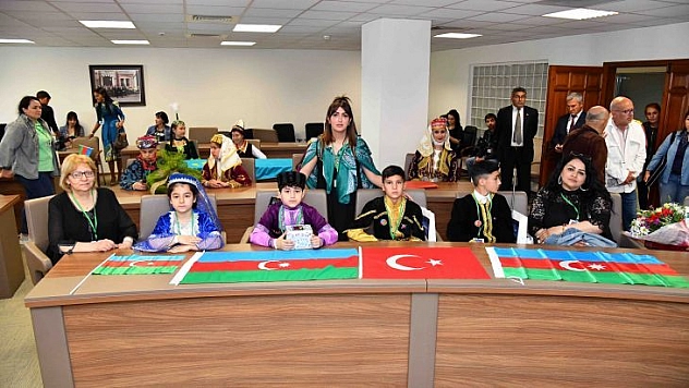 Halk oyunları ekipleri Karaca'yı ziyaret etti