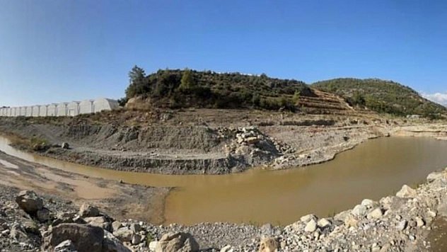 Dereden, kaçak kum ve çakıl alındığı iddiası...