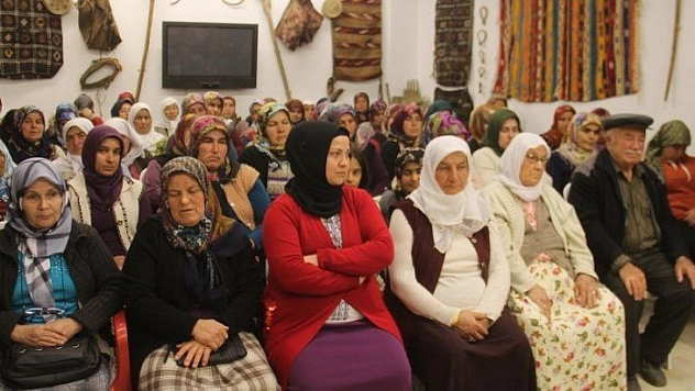 Karaçulha Gönüllüleri Derneği'nden şehitlerimize saygı 