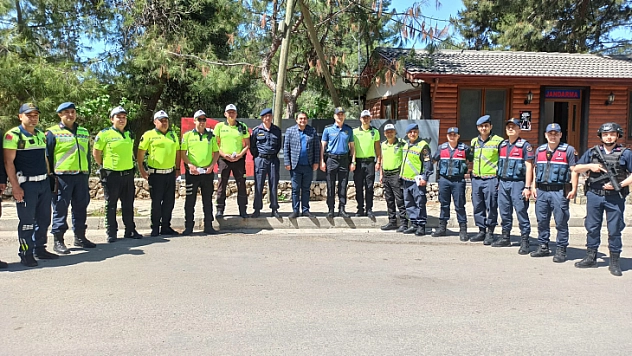 Kaymakamdan sürücülere bilgilendirme