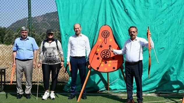 Köyceğiz'de Toparlar Ortaokulu yararına yardım etkinliği düzenlendi