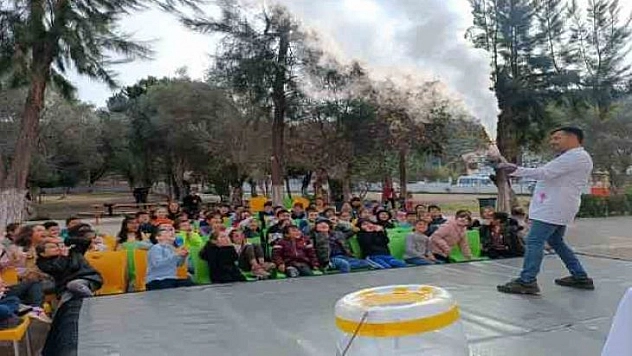 MARMARİS'TE ÇOCUKLARA BİLİMSEL DESTEK