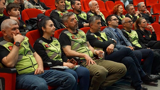 MARMARİS'TE MOTOSİKLET SÜRÜCÜLERİNE 'GÜVENLİ TRAFİK' SEMİNERİ