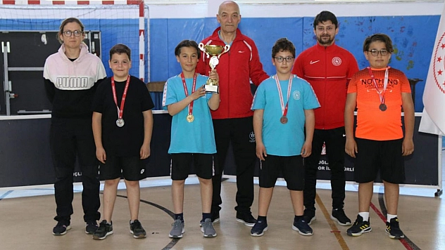 Masa tenisi turnuvası tamamlandı