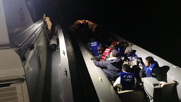 MORAD-15, 40 düzensiz göçmen yakaladı