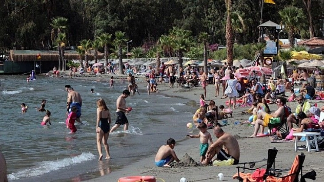 Muğla'da deniz sezonu bitmedi