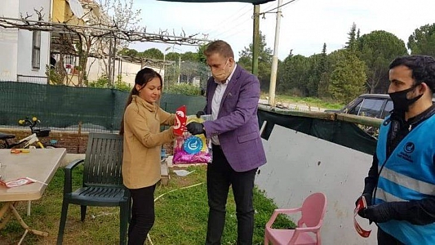 Muğla Ülkü Ocakları Çocukları Sevindirdi