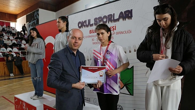 OKUL SPORLARI GENÇLER BİLEK GÜREŞİ YAPILDI