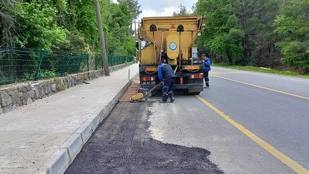 Ortaca'da yol bakım çalışmaları sürüyor
