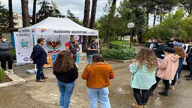 Polisten üniversite öğrencilere siber suçlara karşı eğitim verildi