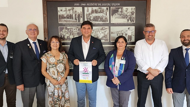 ROTARY'DEN KARACA'YA ZİYARET