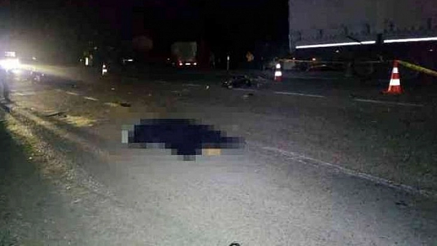 SEYDİKEMER'DE TRAFİK KAZASI: 1 ÖLÜ, 2 YARALI