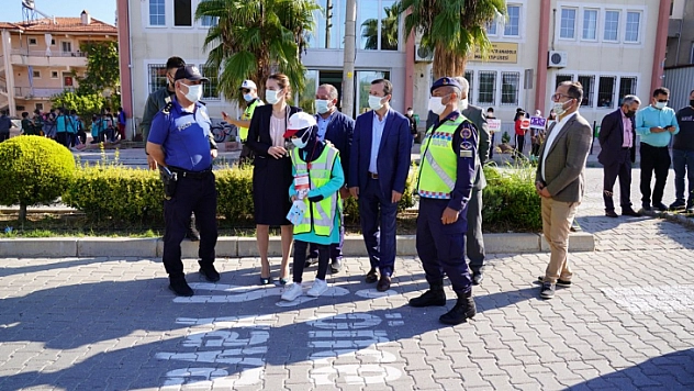 Seydikemer'de 'Yaya Önceliğine' Dikkat Çektiler