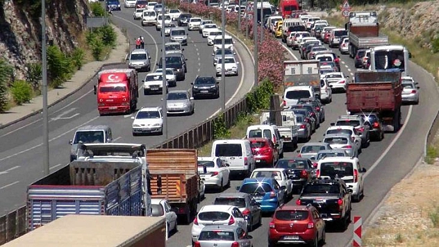 Sınav bitti, trafik tıkandı