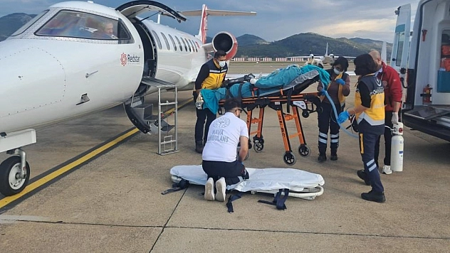 Soba yakarken kendini yakan işçi ambulans uçakla Kocaeli'ye sevk edildi