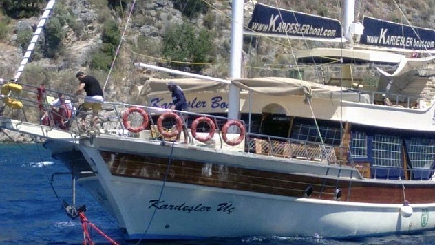 Sürüklenen tekneyi Kıyı Emniyeti kurtardı