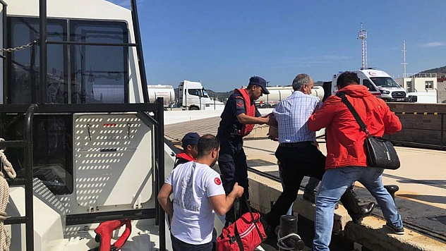 Ticari Gemide Rahatsızlanan Vatandaşa Tıbbi Tahliye