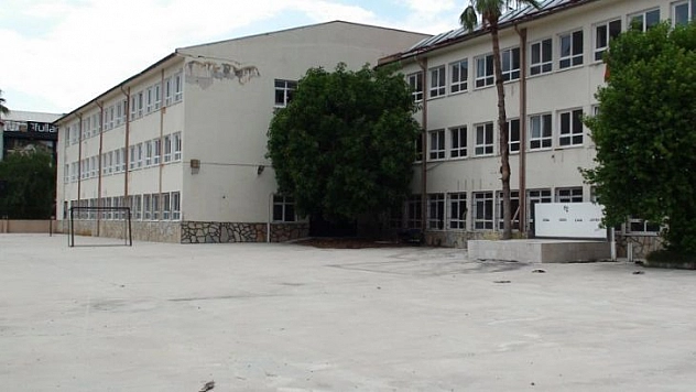 Üniversite hayali için sınava girecekler