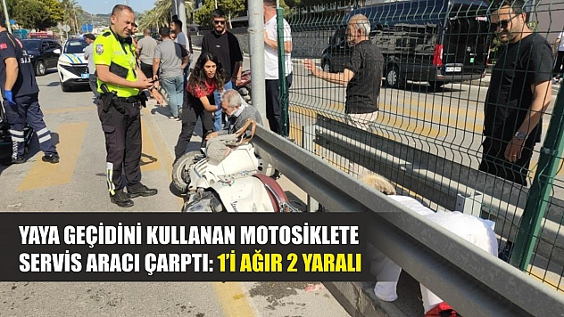 Yaya geçidini kullanan motosiklete servis aracı çarptı: 1'i ağır 2 yaralı