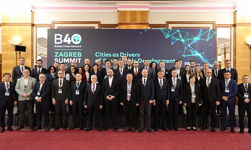 Başkan Aras B40 Zirvesi'nde Kültür, Turizm ve Yerel Demokrasiyi Anlattı