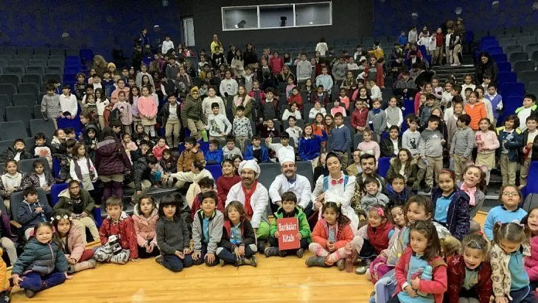 'Harikalar Mutfağı'nı' izlemek için izdiham oluştu