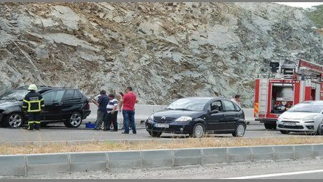  JEEP YOL ORTASINDA ALEV ALDI