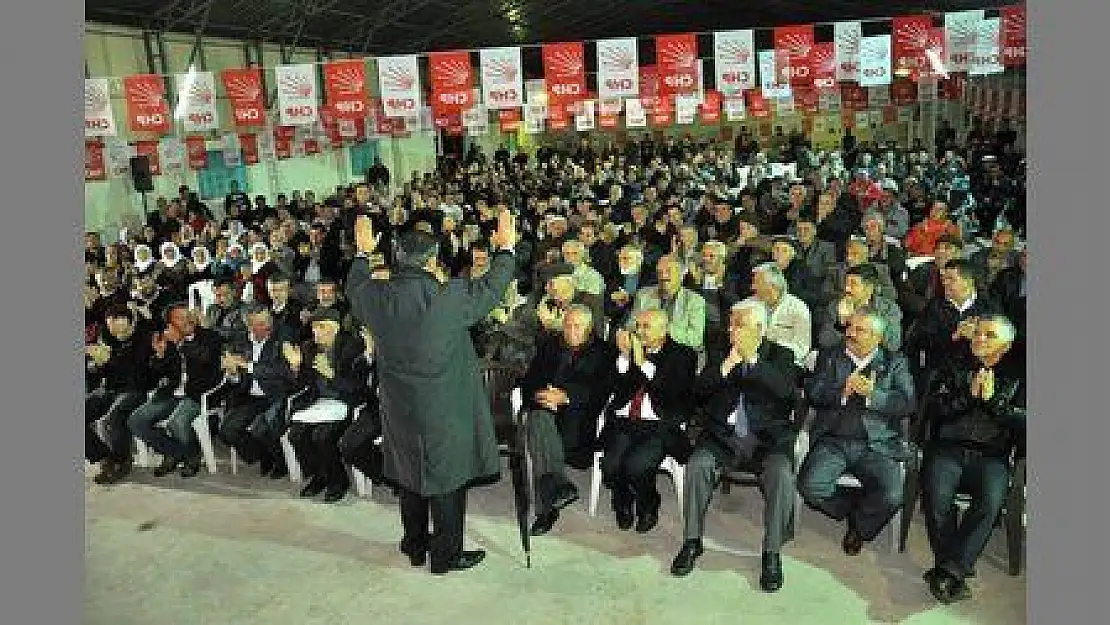 CHP'YE KÖYLERDE SEVGİ GÖSTERİSİ