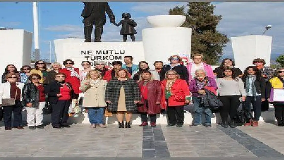 ŞARLAK: 'KURTULUŞ SAVAŞININ EN ÖNEMLİ KAHRAMANI KADINLARDIR'