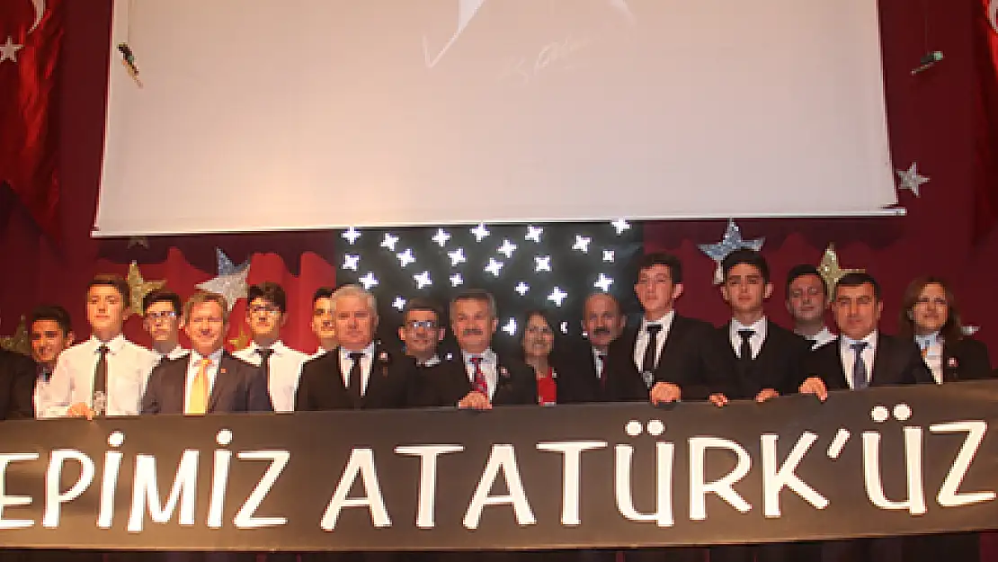 HEPİMİZ ATATÜRK'ÜZ