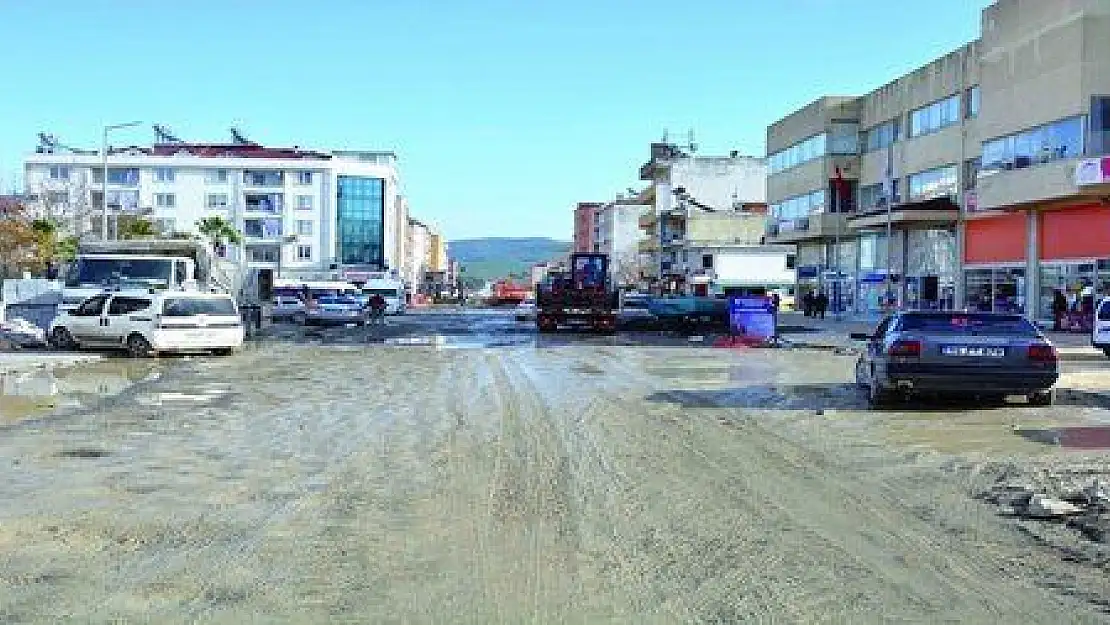 DALAMAN'DA ATATÜRK CADDESİ YENİLENİYOR...