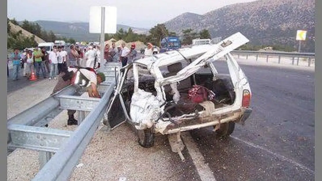 KORKUTELİ'NDE TANKER DEHŞET SAÇTI: