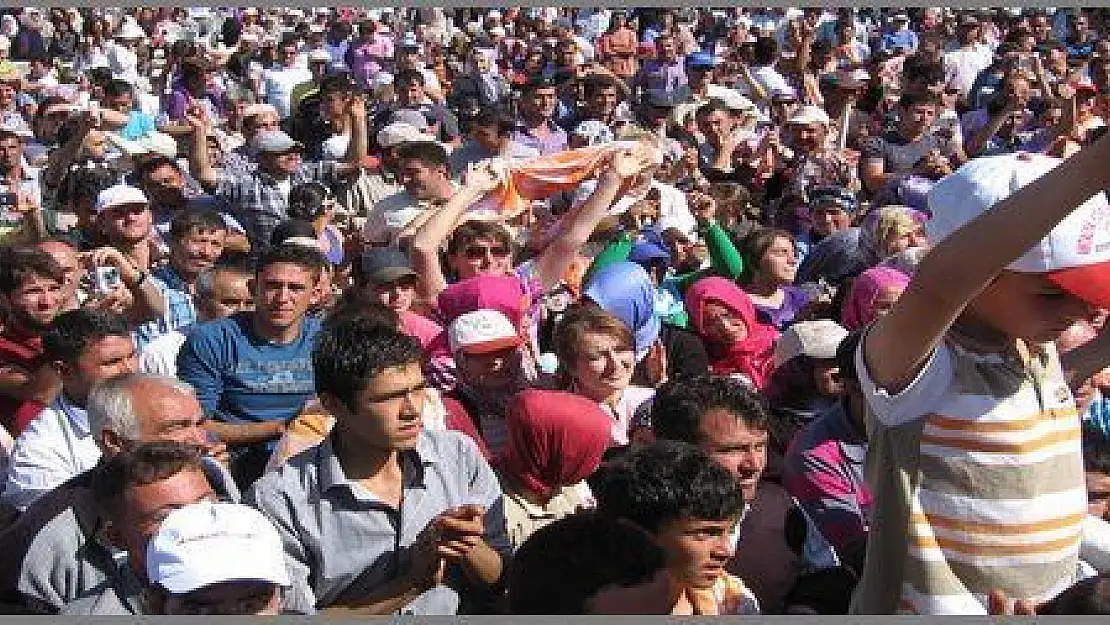 BOĞALAR KÖYÜ YÖRÜK ŞENLİĞİ PAZARTESİ GÜNÜ YAPILACAK.