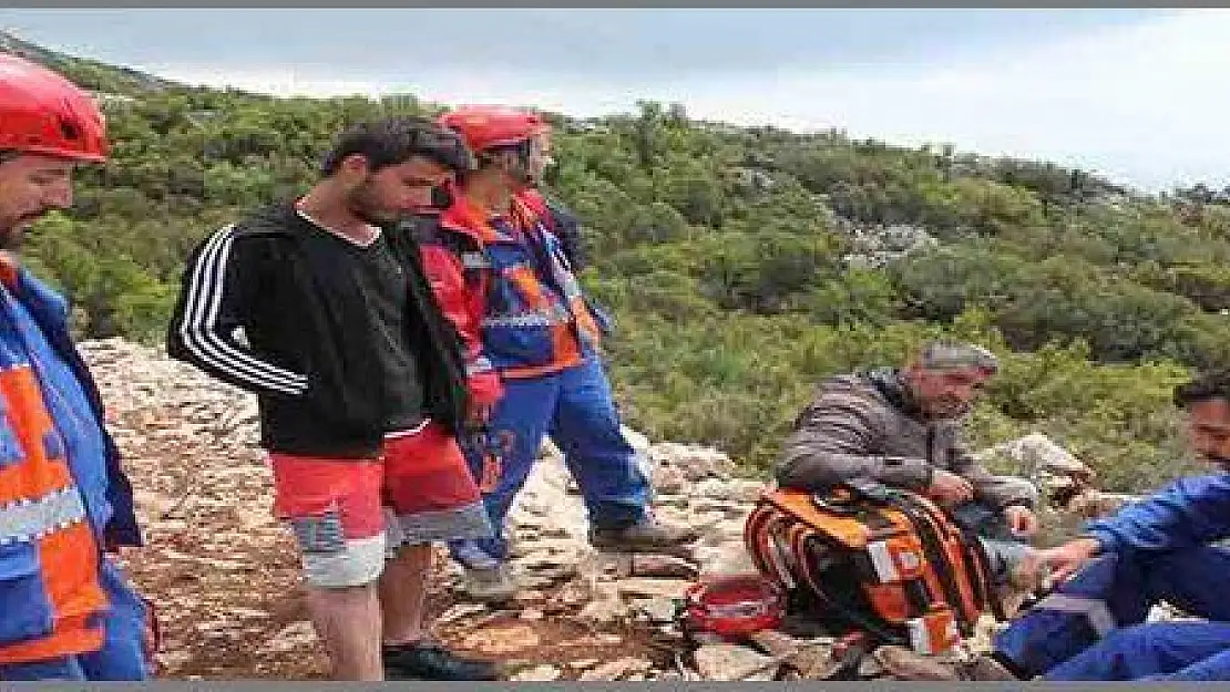 Paraşütçü Yağmur Nedeniyle Zorunlu İniş Yaptı