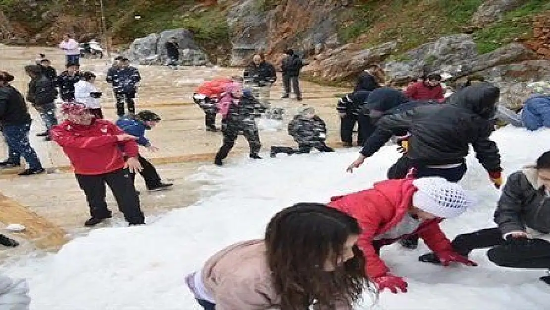 ALANYA'DA DENİZE SIFIR KARTOPU SAVAŞI...