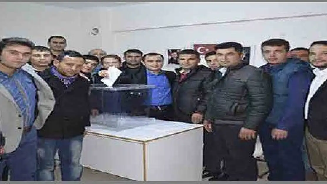 Seydikemer Ak Gençliğe Ramazan Yantır Başkan
