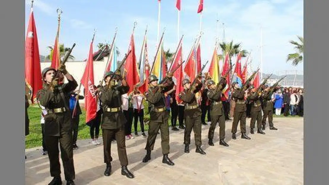 ÇANAKKALE ŞEHİTLERİ TÖRENLE ANILDI